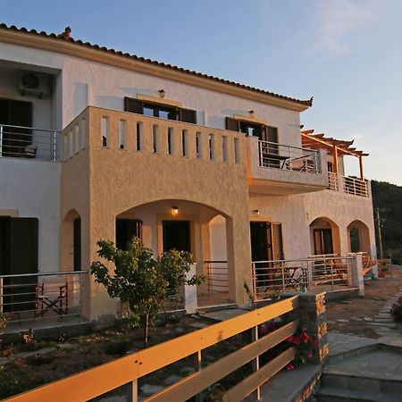 Anemi Apartments Armenistis  Esterno foto